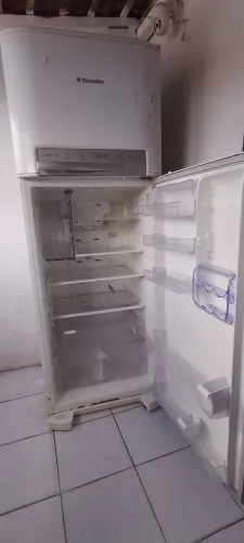 Geladeira Frost Free Electrolux