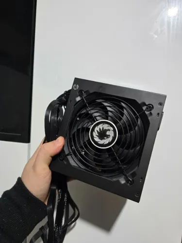 Fonte 600W GAMEMAX 80 PLUS