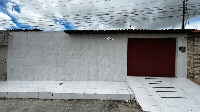 Casa a Venda 134 m² com 3 quartos em Rendeiras - Caruaru - PE