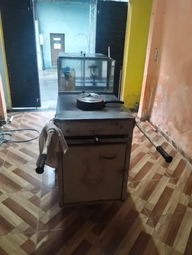 Vende se carinho de pipoca ?