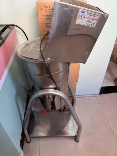 Liquidificador industrial de chão Fortfrio 16l