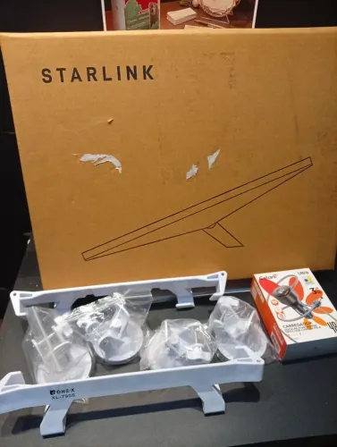 Starlink mini com suporte e cabo e