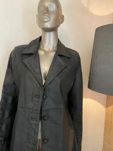 CASACO TRENCH COAST DE COURO