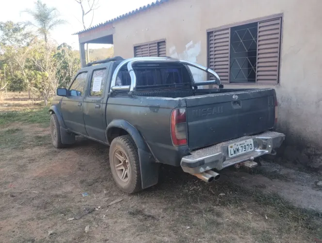 Nissan Frontier AX CD 4X4 2.5 TB Interc. Diesel 2002