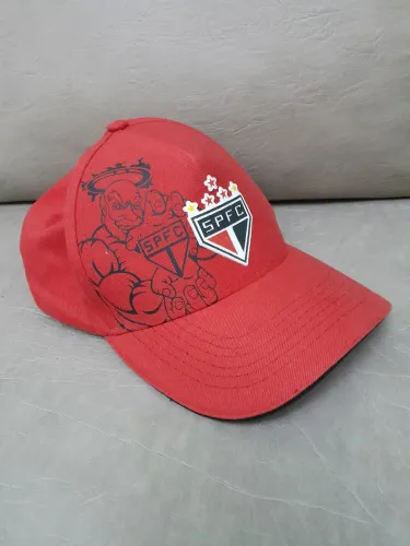 Boné Adidas São Paulo usado.