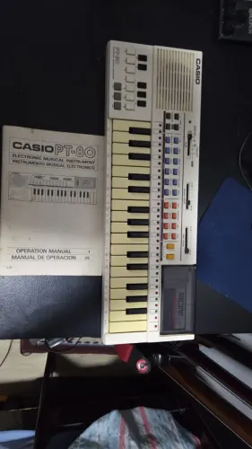 tecladinho Cássio Pt 80, conservado Caixa e manual