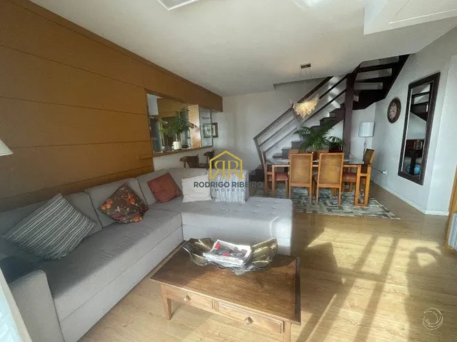 Cobertura duplex com piscina - 182m² privativos