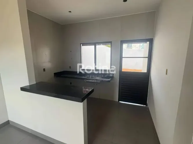 Casa residencial 3 quartos (1 suíte) no Morumbi | 65m² + 250m² terreno | 5 vagas | Aceita