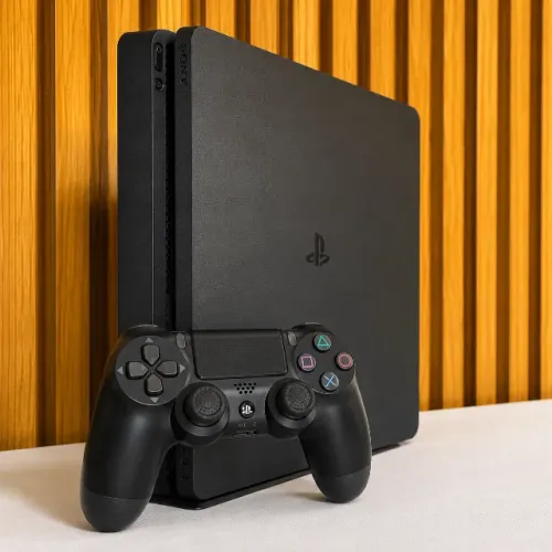 PS4 SLIM 1TB + CONTROLE + CABOS