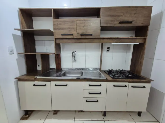 Armário com pia e fogão Cooktop usado