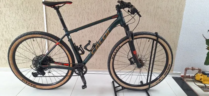 Bicicleta Caloi Elite 2020