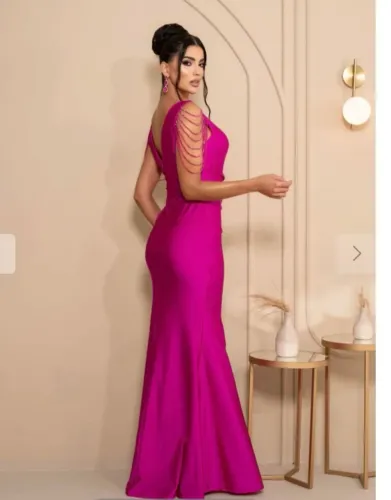 Vestido rosa fúscia 