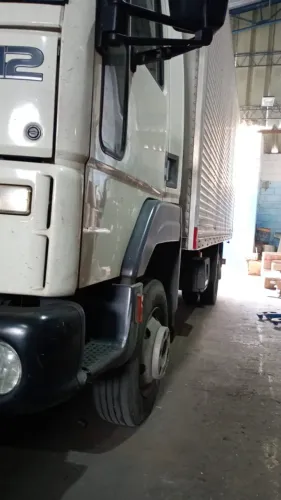 Caminhão Ford - cargo 712