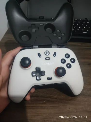 Controle para computador Gamesir t4 nova lite branco