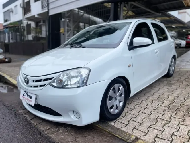 Toyota Etios 1.3 Flex 16V 5P Mec. 2017