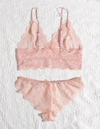 Lingerie transparente