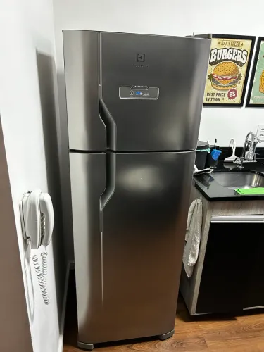 Geladeira Electrolux Frost Free 371L