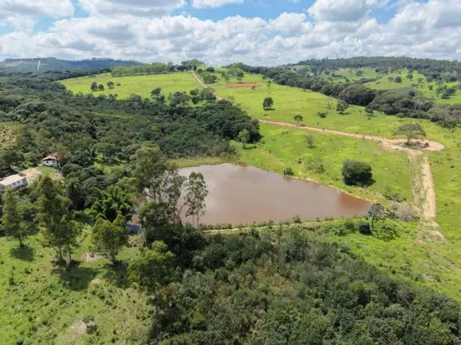 Terreno regularizado - 2 hectares - bem localizado