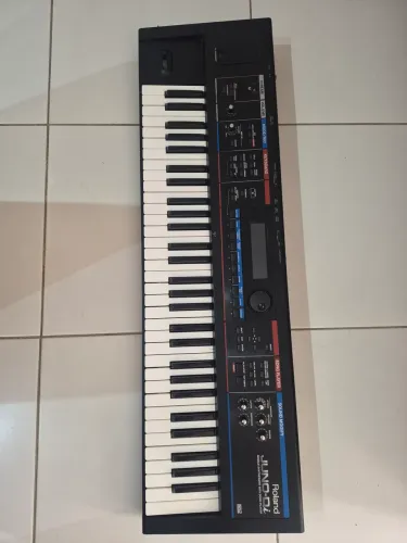 TECLADO ROLAND JUNO DI