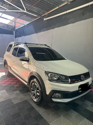 Capota de fibra Saveiro Cross