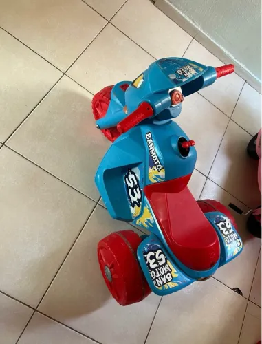 Moto infantil eletrônica 