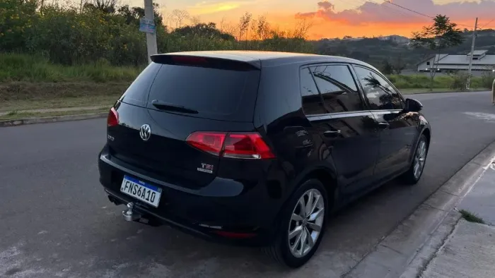 Volkswagen Golf Comfortline 1.4 TSI 140cv Aut. 2015