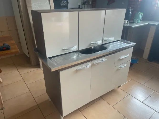 Pia com instalação