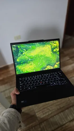 Lenovo Thinkpad T14 Gen 5 (Garantia até 2030) em estado de novo
