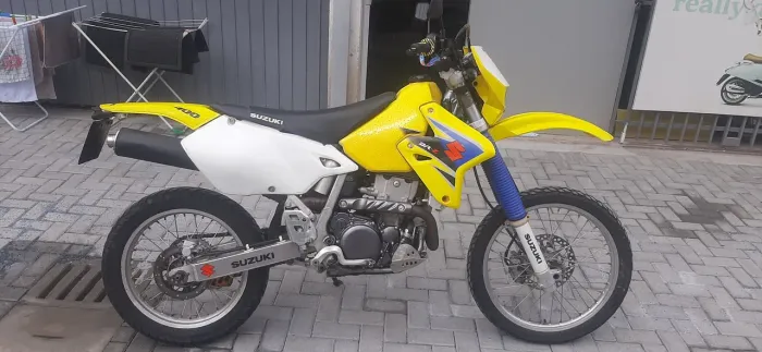 Drz 400 emplacada 