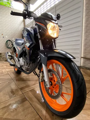 CB Twister 250 com 1950 km