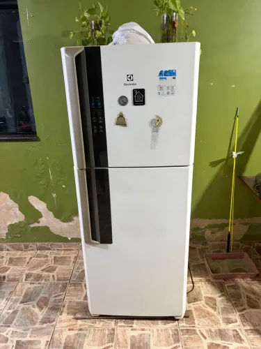 Vendo geladeira usada