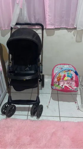 Vende-se carrinho de bebe semi novo