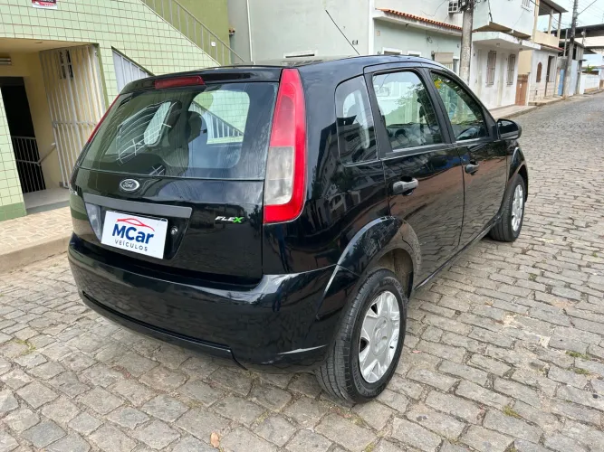 Ford Fiesta 1.0 8V Flex/class 1.0 8V Flex 5P 2011