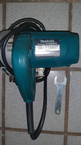 Makita
