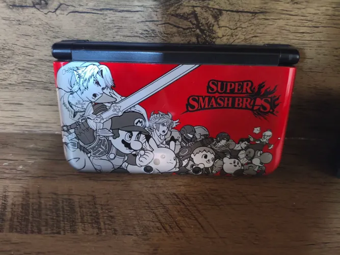 Nintendo 3ds XL Super Smash Bros