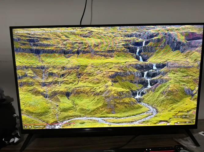 TV TCL 32 polegadas.