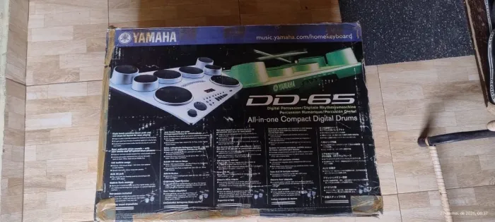 Bateria eletrônica marca Yamaha 