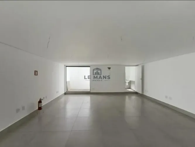 Salão comercial para locação no bairro Centro em Piracicaba/SP
