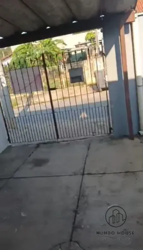 Terreno com duas casas em Brigadeiro Tobias