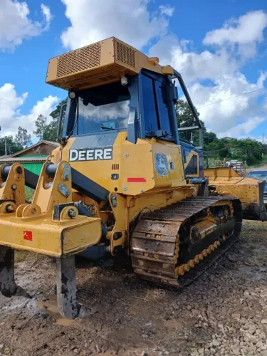 Trator de Esteira Jonh Deere 700J Ano 2022 7.300 Horas