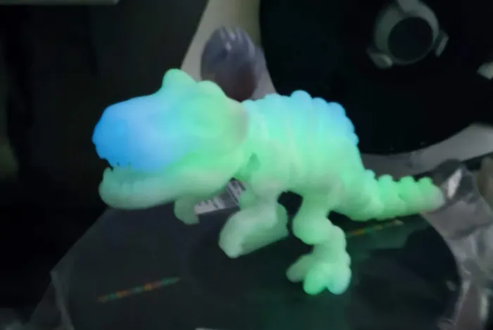 Dinossauros que brilham no escuro