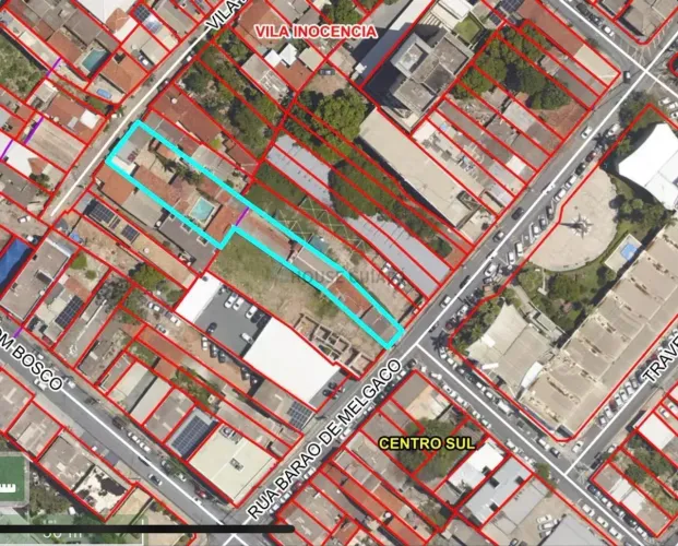 Vende Imóvel de 1.100M2 de Terreno, Localizado na Rua Barão de Melgaço Centro
