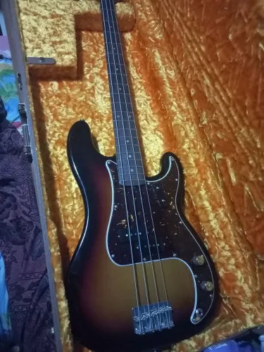 Fender Precision Bass American Vintage II