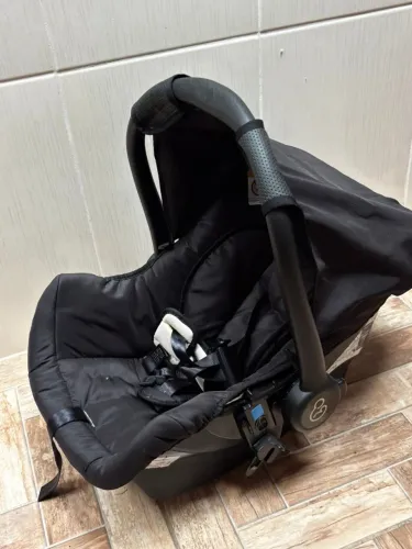 CARRINHO DE BEBÊ COM MOISÉS + CADEIRINHA PARA CARRO BURIGOTTO