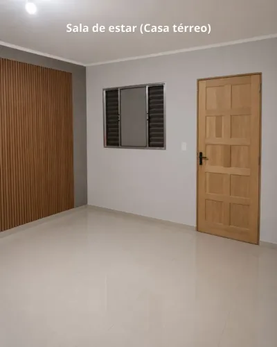 CASA COM DUAS MORADIAS NO MESMO TERRENO - ÓTIMA OPORTUNIDADE PARA MORAR E INVESTIR