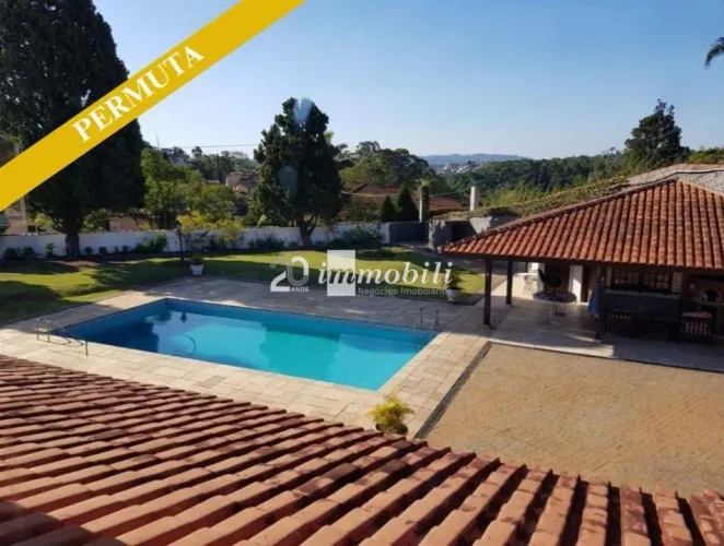 Casa à venda e para alugar em Cotia, Granja Viana, com 4 suítes, com 700 m²