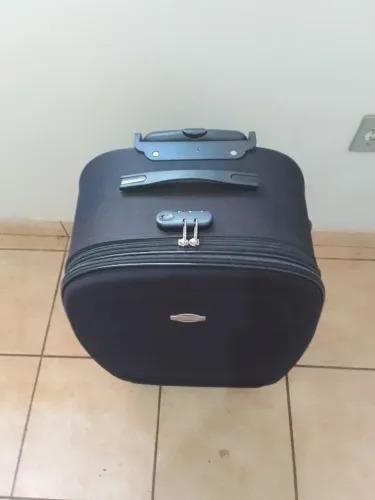 Mala de viagem tamanho médio 
