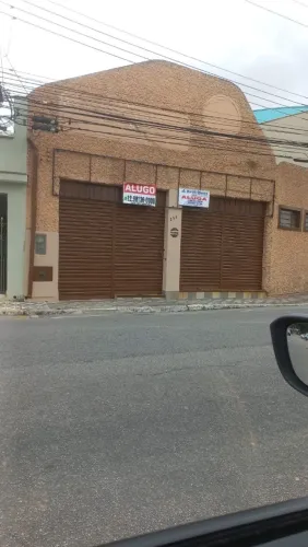 SALÃO em frente da Praça da HAVAN.. ÓTIMA localização e visibilidade. 212 metros
