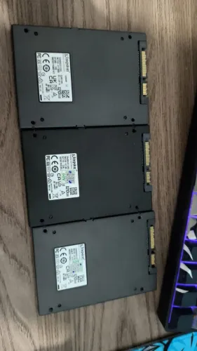 3 SSDs 120gbs