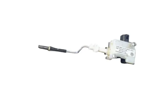 Motor Trava Portinhola Tanque Vw Jetta 2008/12